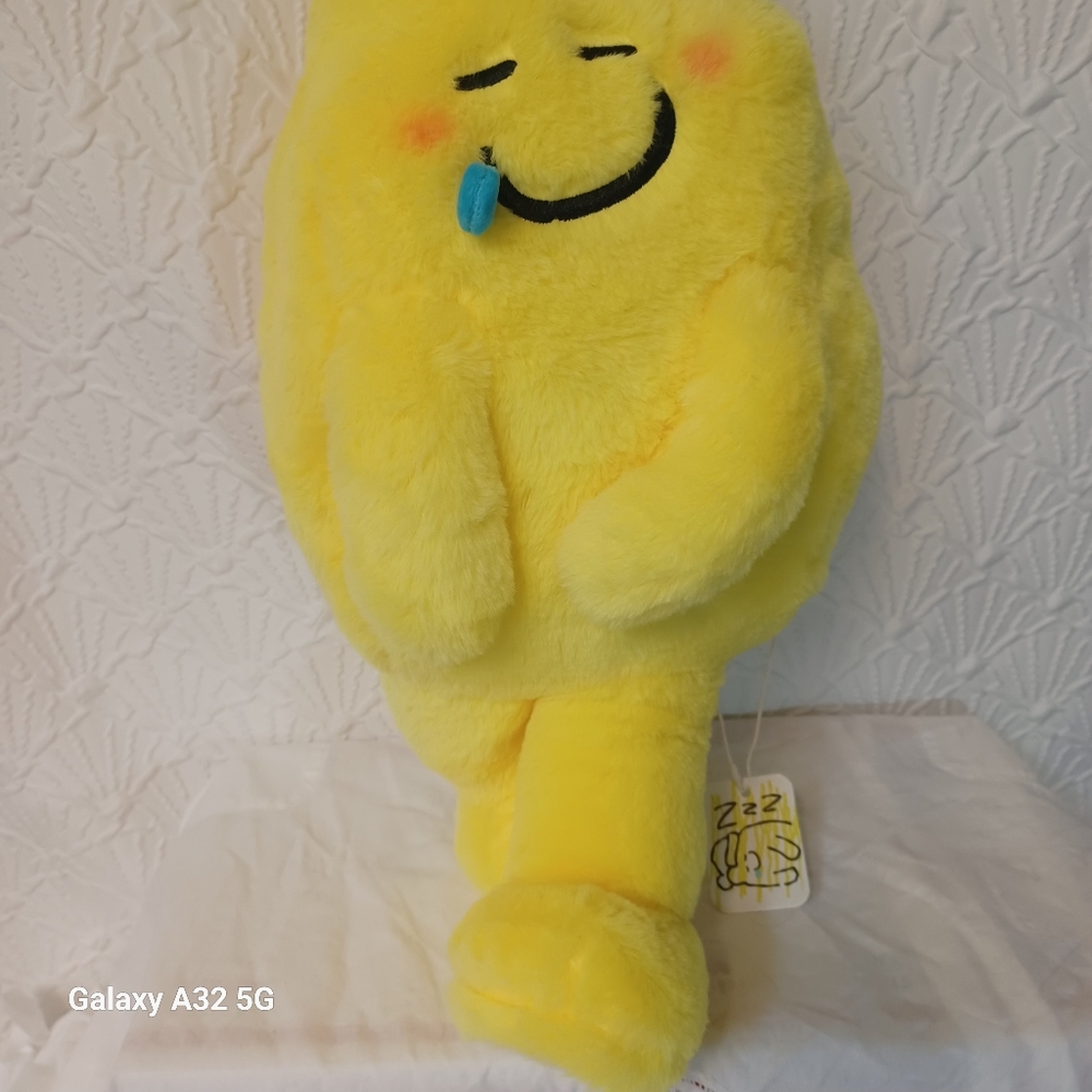 New LEMON8 Yellow Plush Toy with Blue Hat - Picture 12 of 13